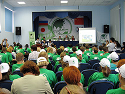 �������